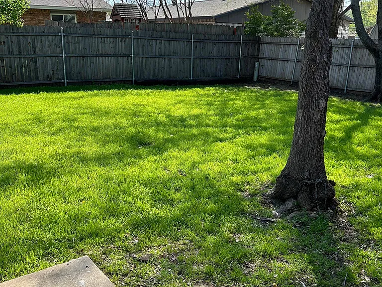 7404 Buttonwood Dr — Photo 25