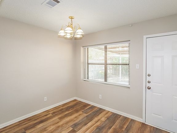 5th image of 500 Greenway Dr