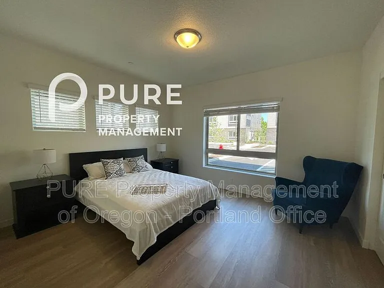 Halsey Crossing Apartments — Photo 4