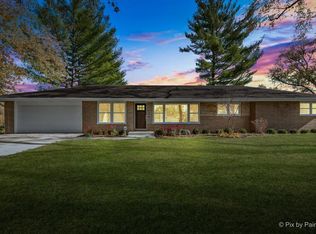 1121 N Phelps Ave, Arlington Heights, IL 60004