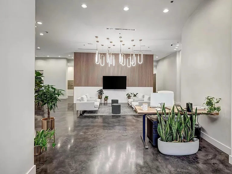 1510 Demonbreun St #1404 — Photo 18