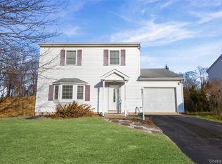 1191 E 3rd Ave, Bay Shore, NY 11706