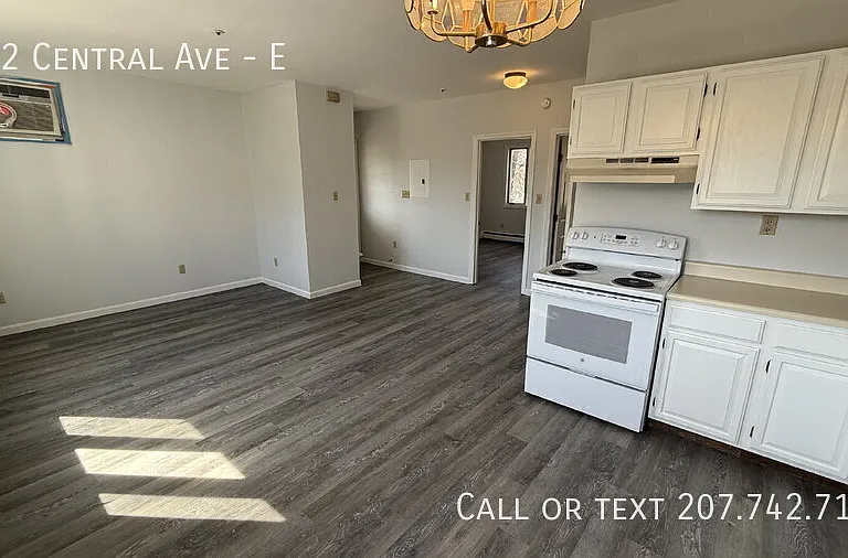 712 Central Ave #E — Photo 1