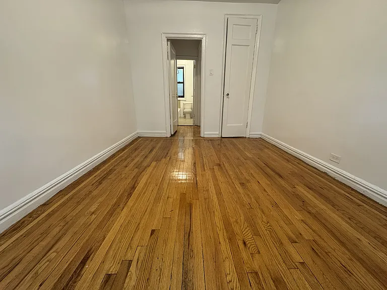 3215-3217 Hull Ave #2A — Photo 14