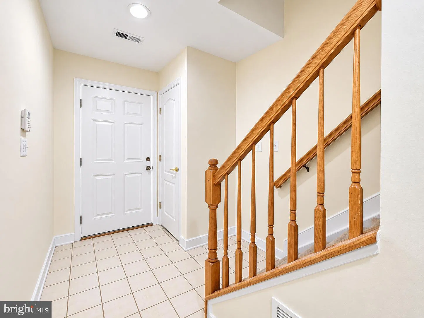 3 bed, 2.5 bath, 1908 sqft, $2,650 — Photo 3