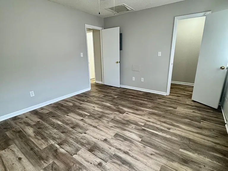 1399 Westpointe Dr #10 — Photo 11