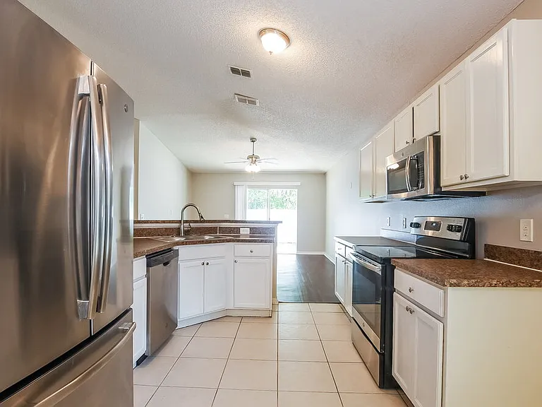 13825 Econ Woods Ln — Photo 7