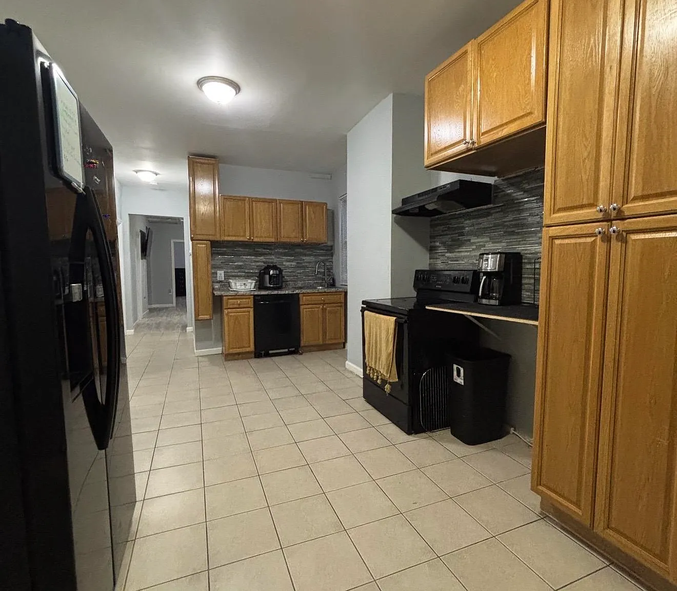 4 bed, 1.0 bath, $2,500 — Photo 3
