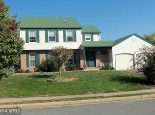 1305 Rock Chapel Rd, Herndon, VA 20170