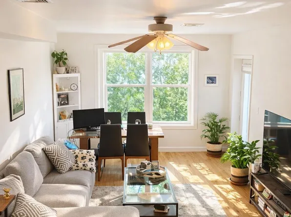 524 Bloomfield St, Hoboken, NJ