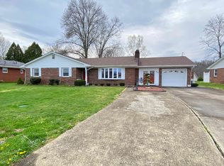 1027 Regis St, Russell, KY 41169