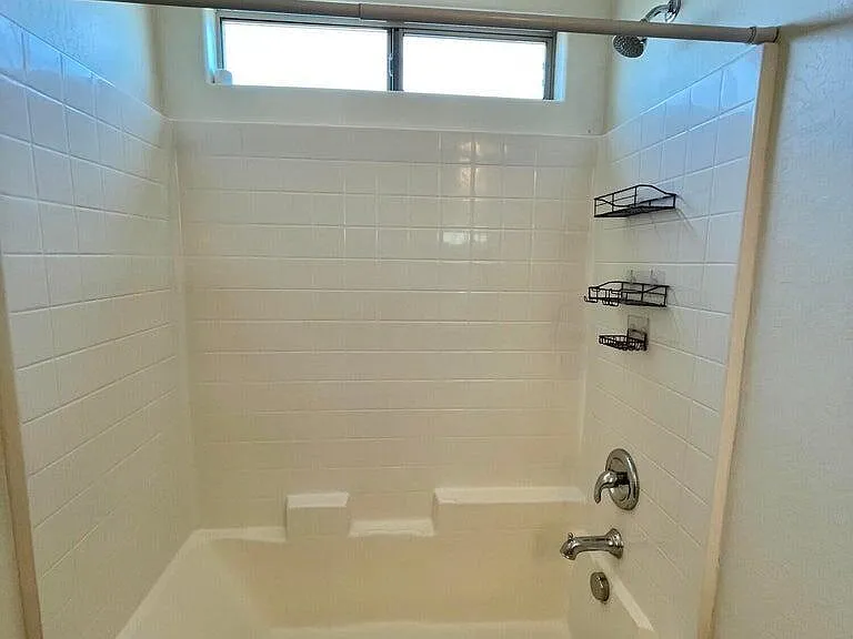 12109 W Avenida Del Rey — Photo 18