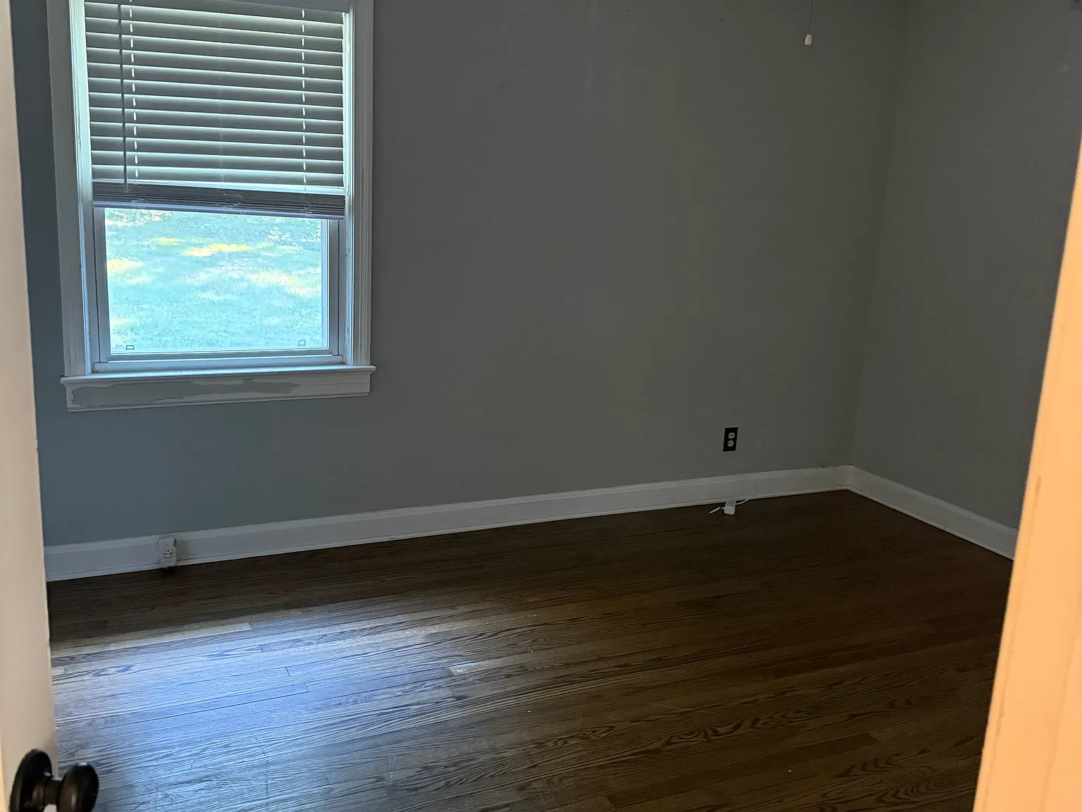 3 bed, 1200 sqft, $1,500 — Photo 2