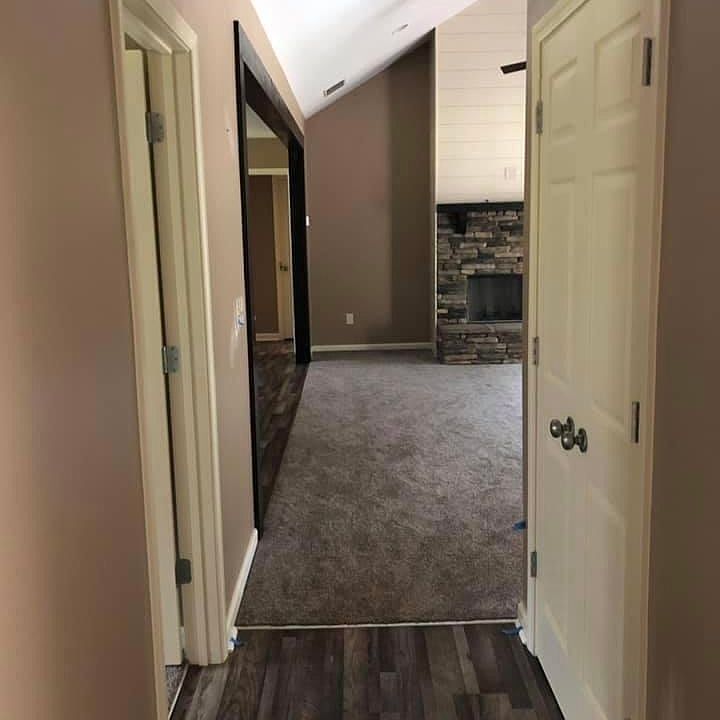 2nd image of 20 Oak Leaf Ct