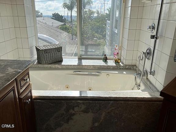4th image of 2043 Sunridge Dr #B