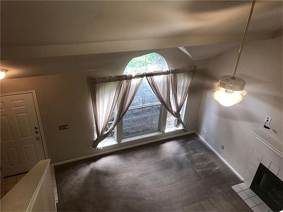 4th image of 615 Sunny Brook Dr
