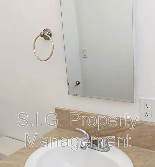 5637 Strohm Ave #1 — Photo 12