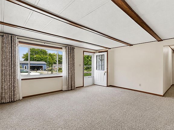 4th image of 5982 Avalon Cir