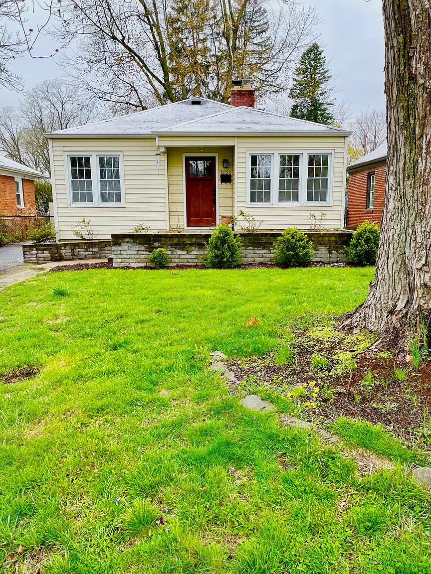 6126 Indianola Ave photo 1