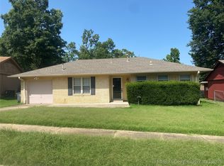 18529 E 3rd St, Tulsa, OK 74108