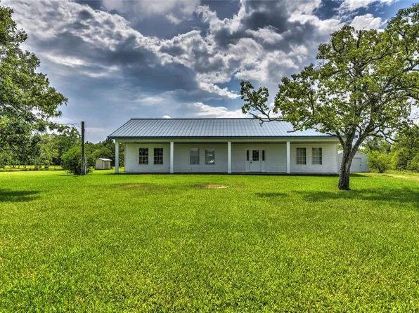 124 County Road 4871, Dayton, TX 77535