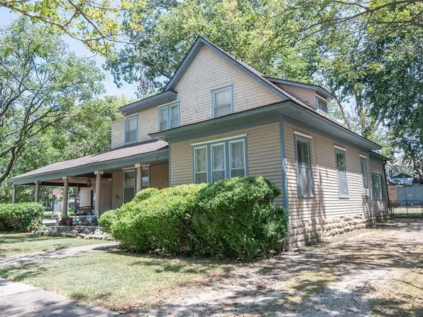 505 S 6th St, Neodesha, KS 66757