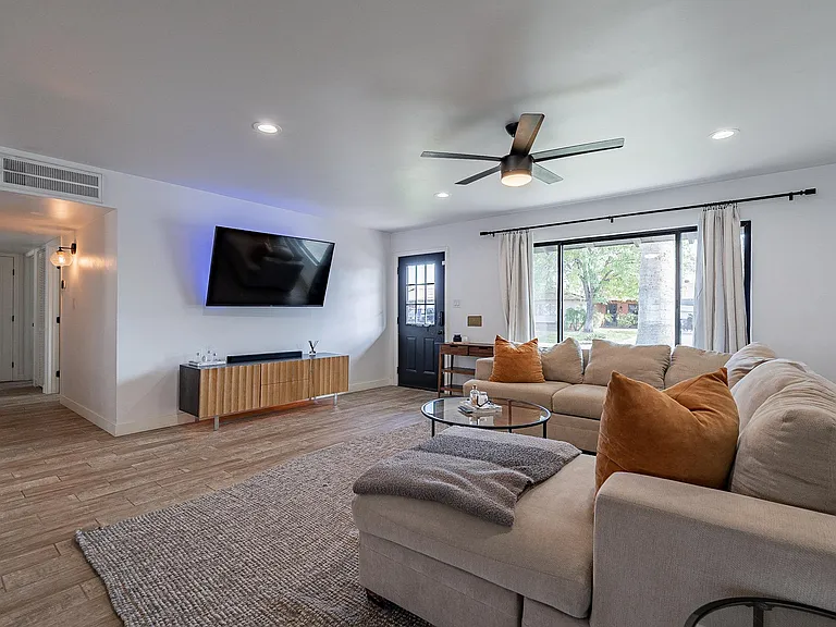 8710 E Monte Vista Rd — Photo 28