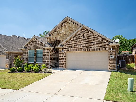 3rd image of 2108 Moonsail Ln