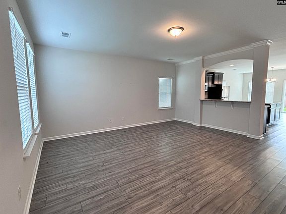 5th image of 25 Haigler Ct