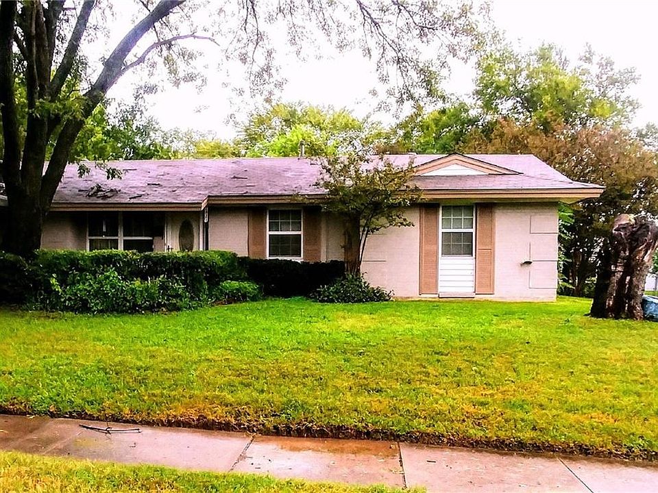 1st image of 2821 Stanford Dr
