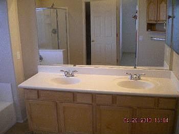 4th image of 12430 W Sierra St