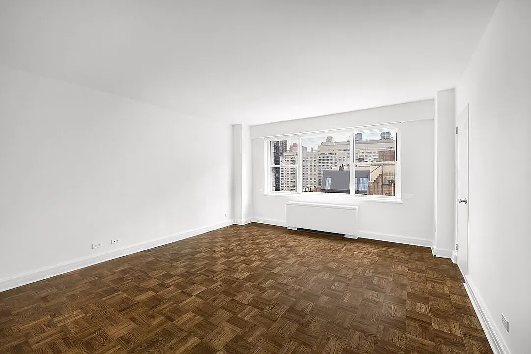 215 East 68th Street — Photo 2
