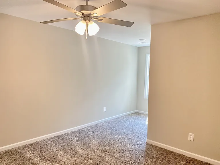 943 Center Rd #A — Photo 16