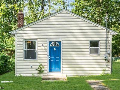 5 Iroquois Trl, Budd Lake, NJ, 07828