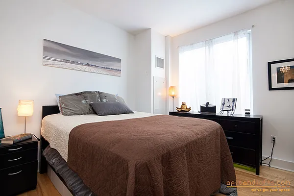 Sold by aptsandlofts.com | media 4