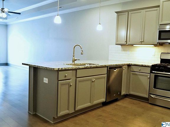 5th image of 32 Cypress Point Dr