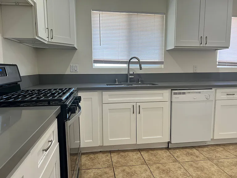 Main Home Kitchen