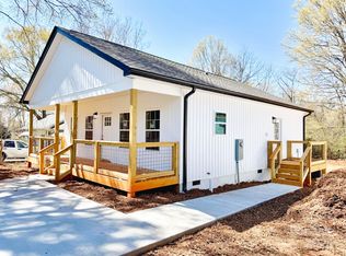 158 Hill St, Forest City, NC 28043