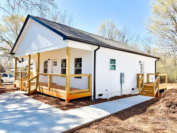 158 Hill St, Forest City, NC 28043