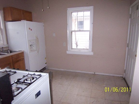 4th image of 116 Woodland Dr