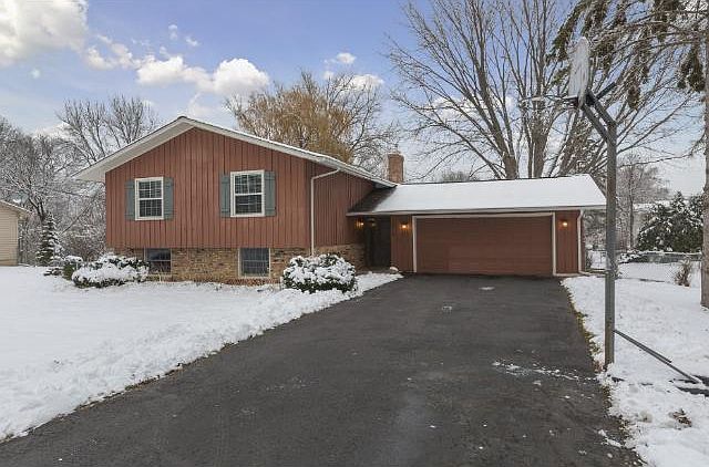 1st image of 2210 Urbandale Ln N