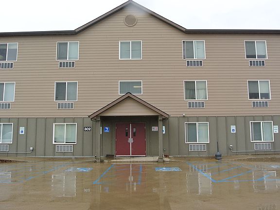 2nd image of 302 Elm St NE #210