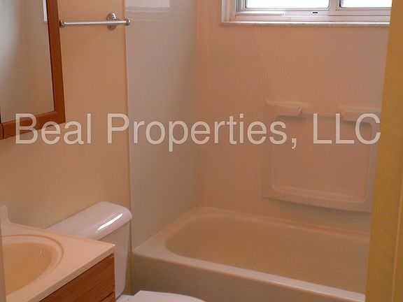 4th image of 1810 Carol Ann Ave