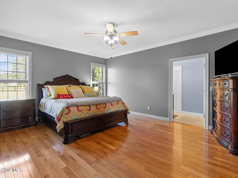 103 Arabian Cir — Photo 32