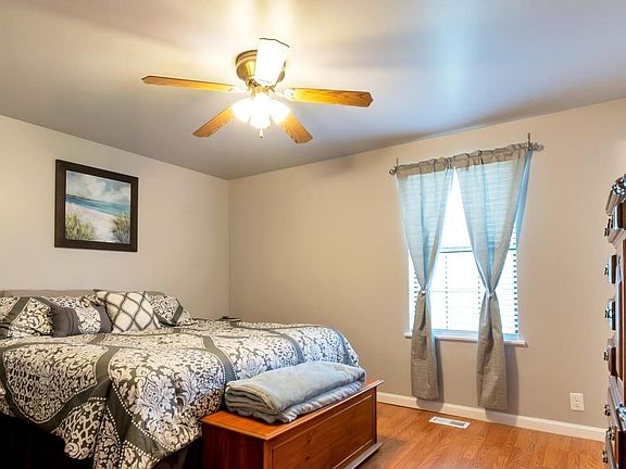 5th image of 833 Stonebrook Blvd