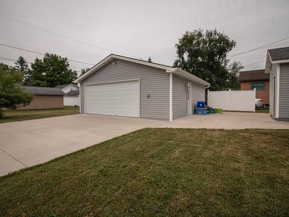 2nd image of 711 CHIPPEWA STREET