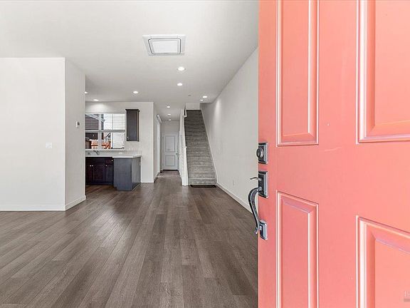 3rd image of 3669 Sebastopol Road