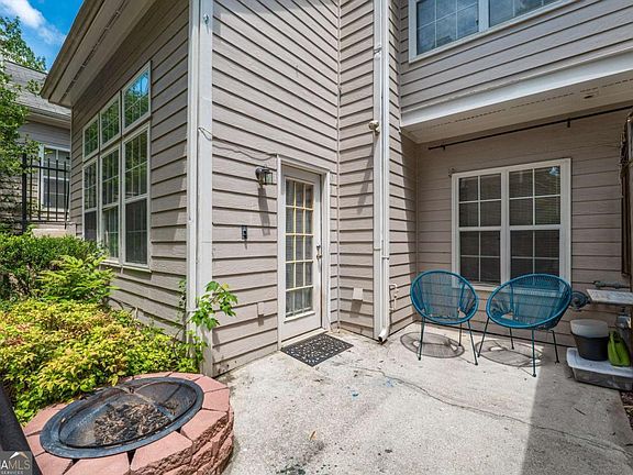 2nd image of 53 Hammock Pl SE