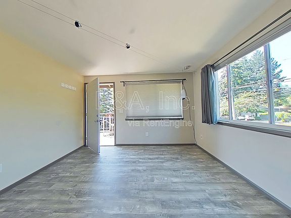 2nd image of 1637 NW Kings Blvd