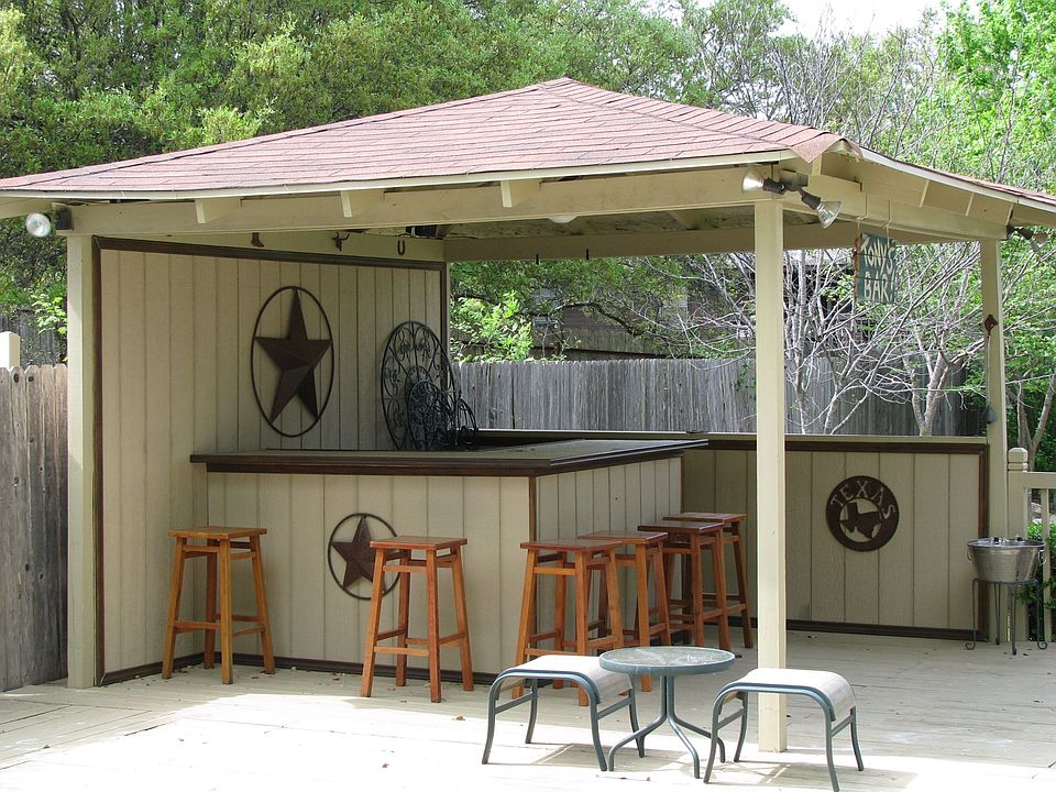 pool bar
